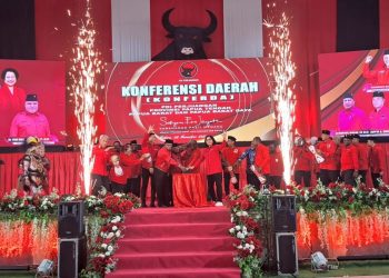 Komarudin Watubun Buka Konferda PDI Perjuangan Tiga Provinsi