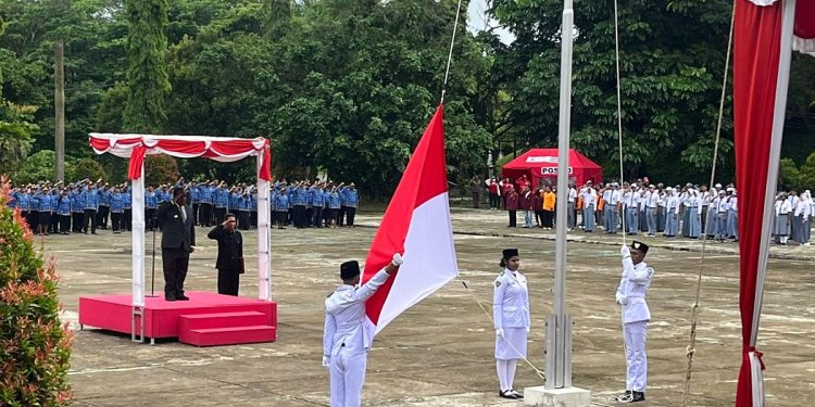 Johny Kamuru Kembali ‘Nyalakan’ Api Perjuangan Para Pahlawan