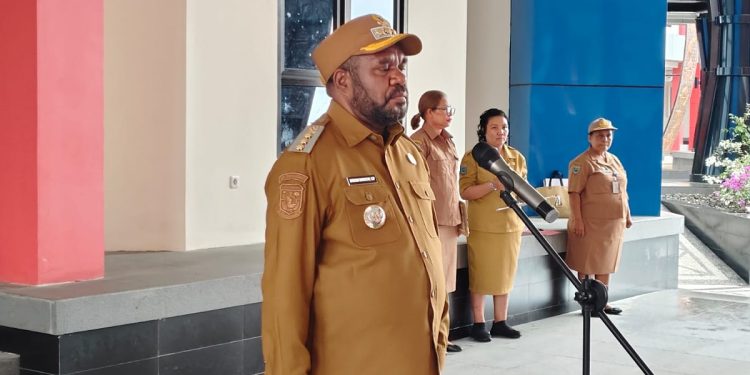 Bupati Mansel Minta Pimpinan OPD Berikan Arahan dan Bimbingan kepada Staf