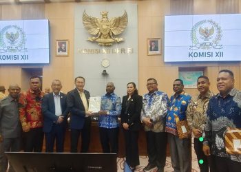 Gubernur Papua Barat Pertanyakan PI 10 Persen Migas