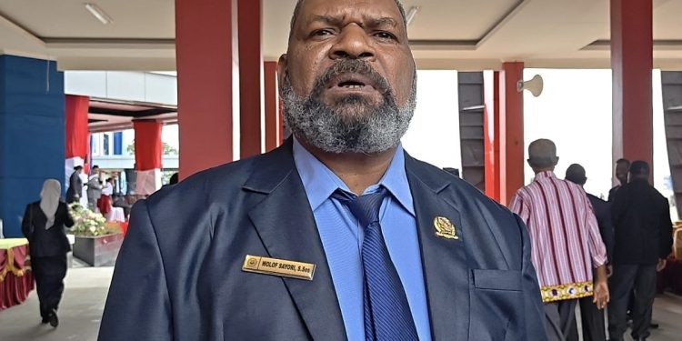 DPRK Mansel Desak Eksekutif Serahkan Dokumen Raperda APBD 2026