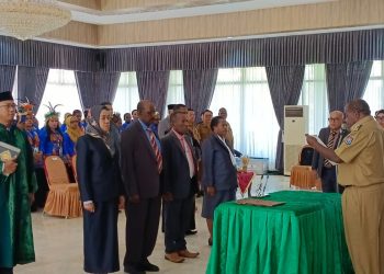 Lantik, 2 Asisten, 1 Staf Ahli, 1 Kaban, 1 Kadis, Jhon Kamuru Ingatkan Tantangan  Daerah