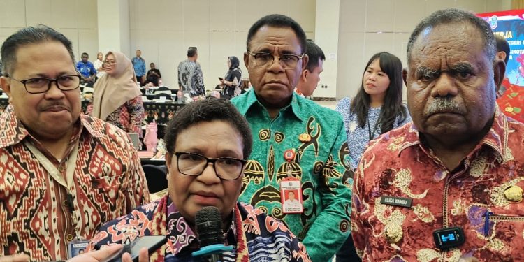 Minta Percepatan Realisasi APBD Pemprov PBD, Wamendagri Beri Waktu 1 Minggu