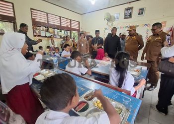 Mandenas Sebut Porsi MBG untuk SMP dan SMA di Papua Kurang