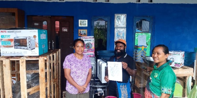 BI Papua Barat Bantu Peralatan Produksi UMKM Pawbili