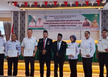 Erwin Saragih Melantik 6 Pejabat