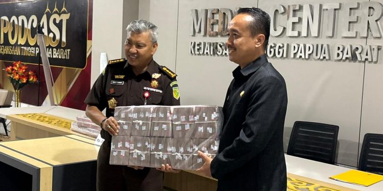 Uang Pengganti Kasus Korupsi Jalan Mogoy-Merdey Disetor ke Kasda Pemprov Papua Barat