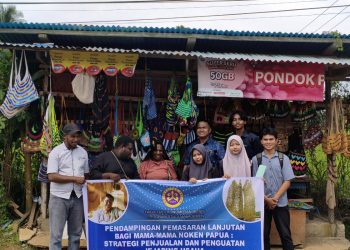 FEB Unipa Dampingi Mama-mama Papua Pasarkan Noken dan Aksesoris Khas Papua Secara Digital