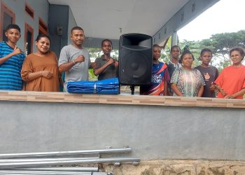 Warga RT O1 Aimas Dapat Bantuan Fasilitas Umum dari Presiden Prabowo Subianto