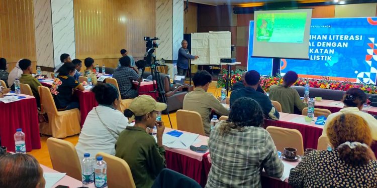 YAPH Bekali Anak Muda PapuaL Literasi Digital dengan Pendekatan Jurnalistik