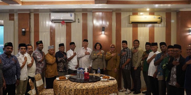 Wakapolda dan Dir Intelkam Polda Papua Barat Silaturahmi Bersama PWNU Papua Barat