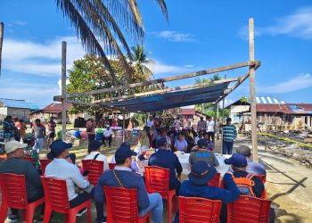 Polsek Karas Kawal Penyaluran Bansos Korban Kebakaran Kampung Malakuli