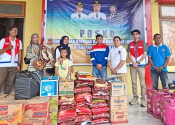 Pertamina Patra Niaga Papua-Maluku bersama Hiswana Salurkan Banlog untuk Korban Bencana di Halmahera Utara