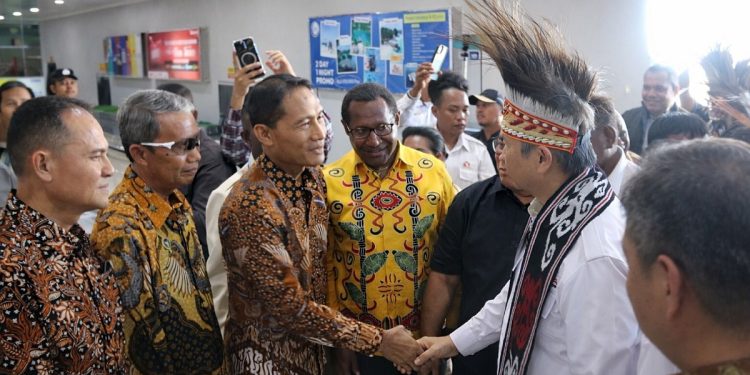 Gubernur Elisa , Kapolda dan Forkopimda PBD Sambut Kedatangan Rombongan Hasim Djojohadikusomo