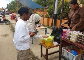 Intensifikasi Pangan Tahap 1 di Kota Sorong, Loka POM Sorong Periksa Sejumlah Sampel Takjil