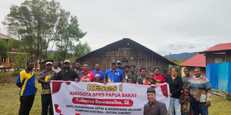 Reses di Distrik Susurey, Yulianus Dowansiba Serap Aspirasi Infrastruktur dan SDM