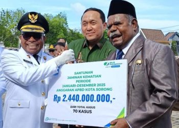 BP Jamsostek Serahkan Klaim Santunan Tahun 2025 Total Rp2,44 Miliar
