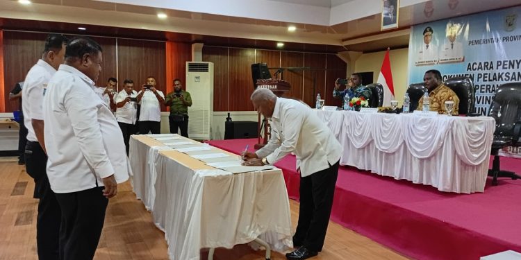 Pasca Penyerahan DPA, Sekda Papua Barat Tekankan Pentingnya Prosedur Administrasi Teknis