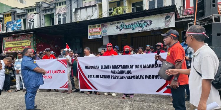 Elemen Masyarakat dan Mahasiswa Mendukung Polri di Bawah Presiden