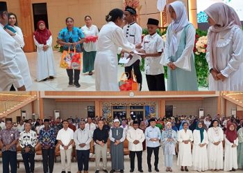 Buka Puasa Bersama PKK Papua Barat, 50 Anak Yatim Terima Sedekah
