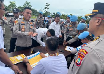 Pastikan Sesuai Prosedur, Polda Papua Barat Lakukan Pengecekan Pemegang dan Kelayakan Senpi Personel