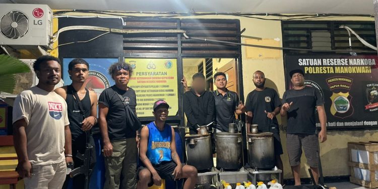 Polresta Manokwari Ungkap Produksi Miras CT di Tanah Rubuh, 3 Orang Ditangkap