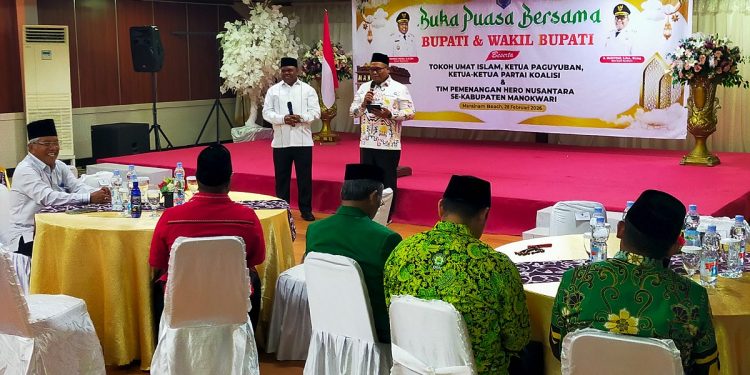 Bupati dan Wabup Manokwari Buka Puasa Bersama Tokoh Agama Islam-Paguyuban