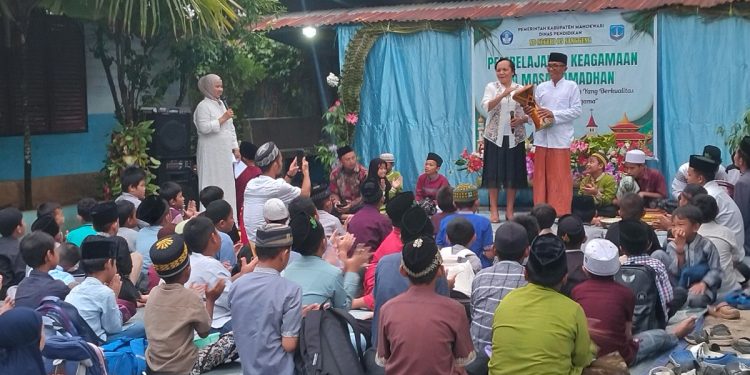 SDN 5 Sanggeng Adakan Kegiatan Pembelajaran Agama di Bulan Ramadhan