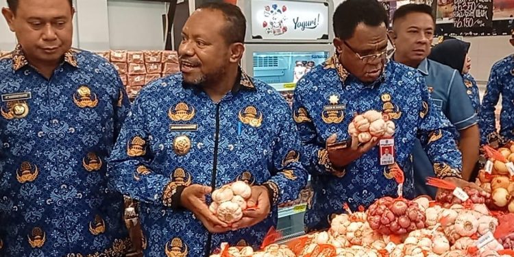 Stok Bapok Aman, Harga Terkendali Jelang Lebaran