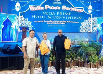 Gelar Buka Puasa Bersama , Vega Hotel Salurkan Puluhan Paket Sembako