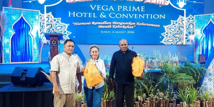 Gelar Buka Puasa Bersama , Vega Hotel Salurkan Puluhan Paket Sembako