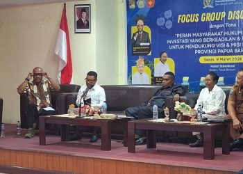 Filep Wamafma Sayangkan Minimnya Peran Masyarakat Adat Dalam Perencanaan Investasi