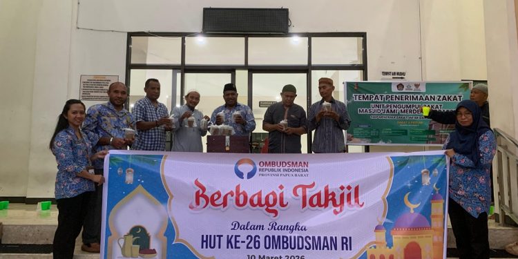 Bersamaan Bulan Ramadhan, Ombudsman Papua Barat Rayakan HUT ke-26 dengan Berbagi Tahjil