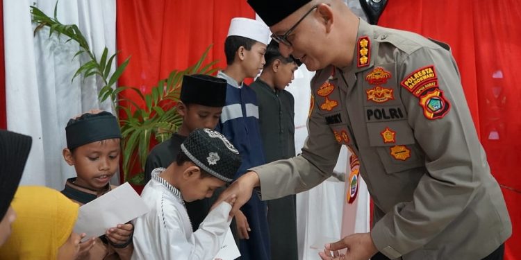 Polresta Manokwari dan Anggota Bhayangkari Buka Puasa Bersama