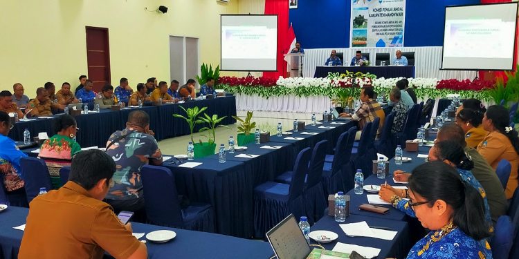 Komisi Penilai AMDAL Sidang ANDAL RKL-RPL Pembangunan Sentra UMKM dan Mall Pelayanan Publik