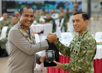 Kapolda Papua Barat Hadiri Rapim Kodam XVIII/Kasuari, Perkuat Sinergitas TNI-Polri untuk Stabilitas Wilayah