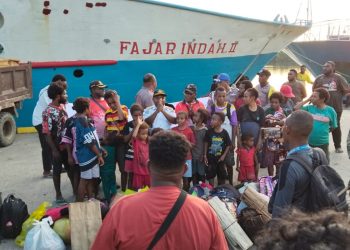 5 Bulan Bertahan di Hutan, 21 Warga Moskona Jauh Akhirnya Tiba di Bintuni