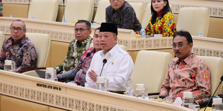 Raker Bersama Komisi II DPR RI, Menteri Nusron Paparkan Capaian Kinerja dan Anggaran Kementerian ATR/BPN Tahun 2026