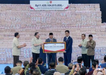 Wamen Ossy Saksikan Penyerahan Denda Administratif Rp11,4 Triliun oleh Satgas PKH sebagai Wujud Penyelamatan Kekayaan Negara