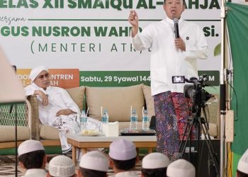 Berikan Motivasi, Menteri Nusron Ingin Santri Dikader sebagai Pelaksana Kebijakan di Bidang STEM