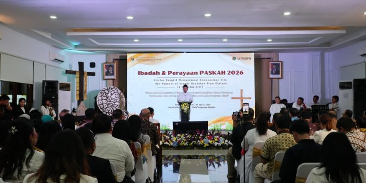Hadiri Perayaan Paskah Kementerian ATR/BPN, Menteri Nusron: Paskah Membangun Semangat Kebangkitan Bangsa