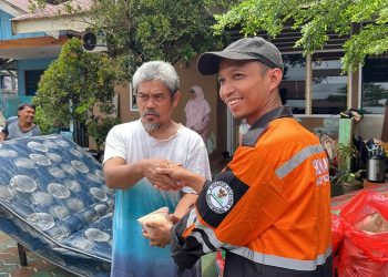 Baznas Papua Barat Distribusikan Makanan Siap Saji kepada Korban Banjir