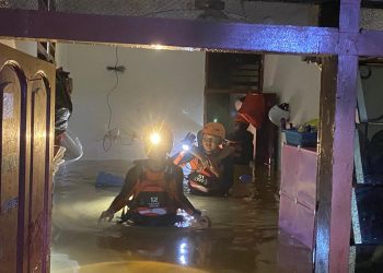 Seratusan Warga Korban Banjir Wosi Dievakuasi Tim Gabungan