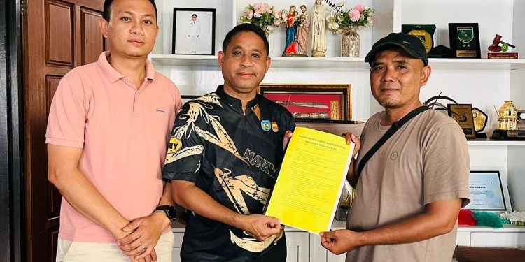 Terima Laporan Konfercab, Bupati Apresiasi PWI Teluk Bintuni
