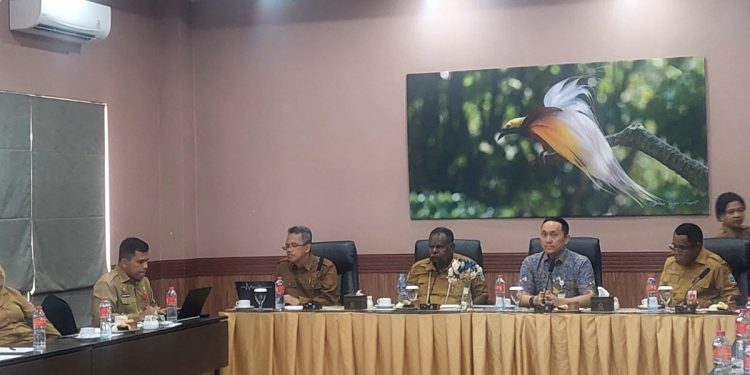 Wajibkan Terdaftar BPJAMSOSTEK, Gubernur PBD: Lindungi Pekerja Konstruksi
