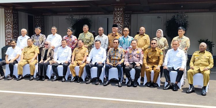 Hadiri Dialog Bersama Menko Polkam, Mandacan: Perkuat Sinergi Jaga Stabilitas Nasional