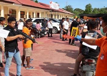 Rekonstruksi Kasus Pembunuhan di Tambrauw, Tersangka Peragakan 17 Adegan