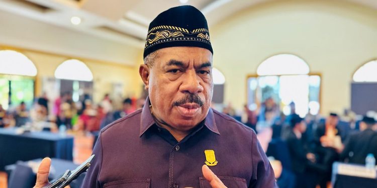 Namanya Dicatut, Ferry Auparay Minta Masyarakat Waspada