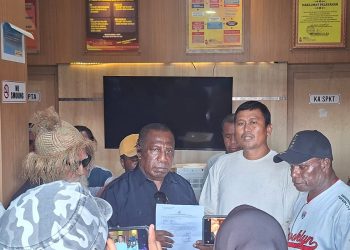 Dituduh Bekingi BBM Ilegal, Roberth Wanma Lapor HK ke Polisi
