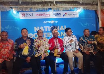 Gubernur Papua Barat Terima Penghargaan National Governance Awards 2026